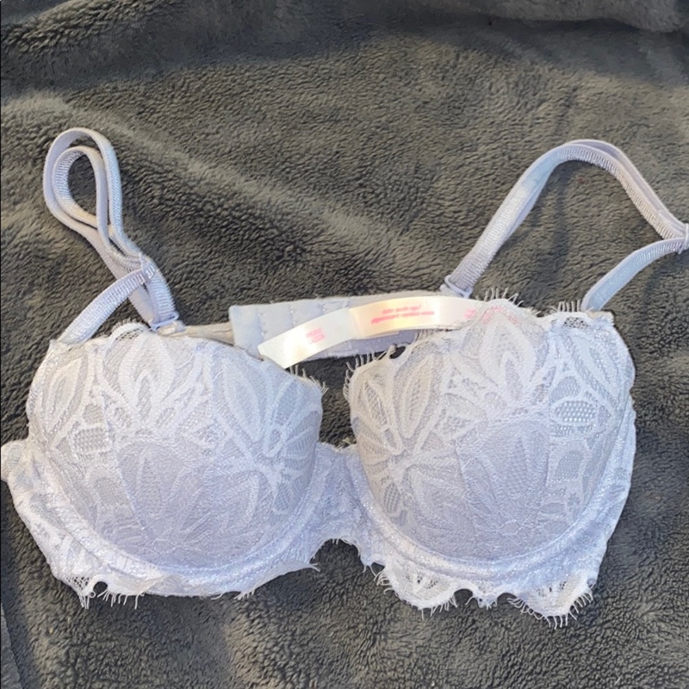 vs pink bra